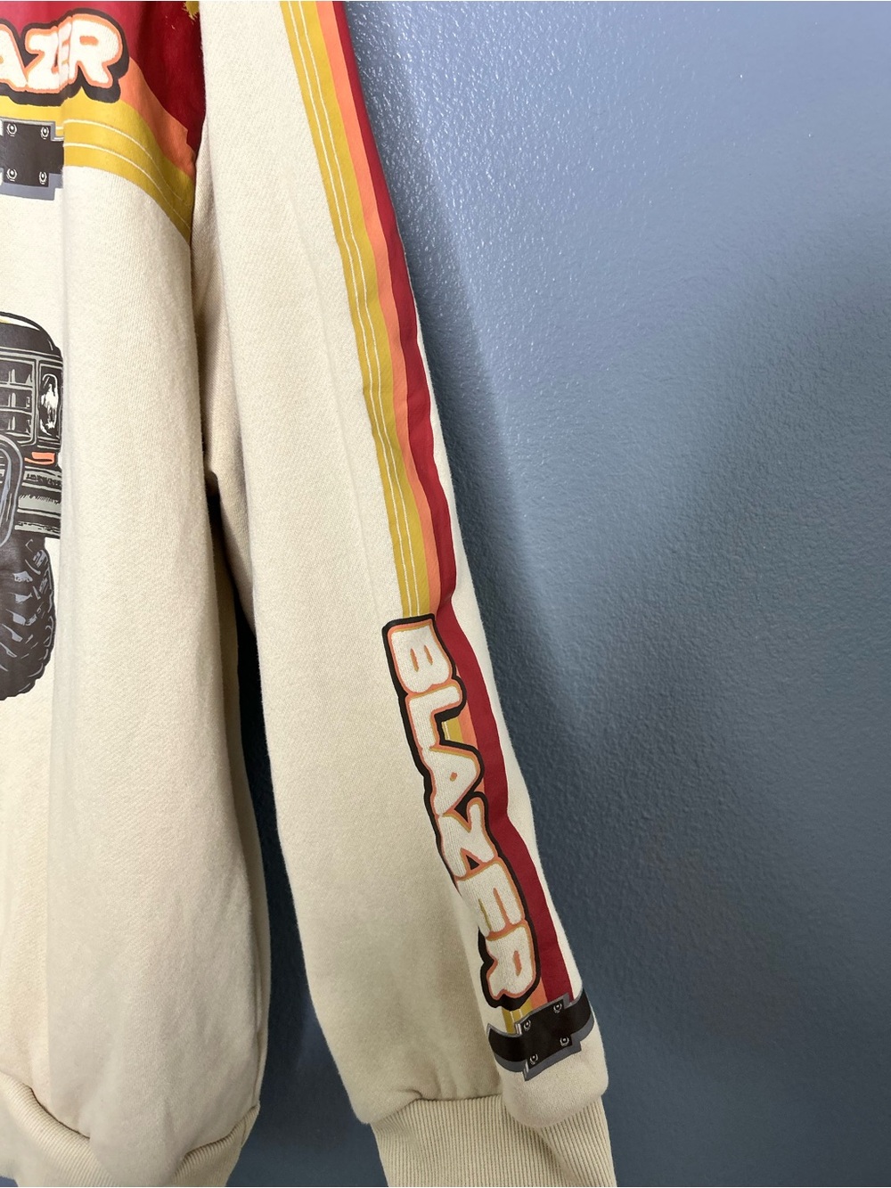 Blazer Cream Graphic Zip-Up Hoodie xxl - Picture 4 of 10